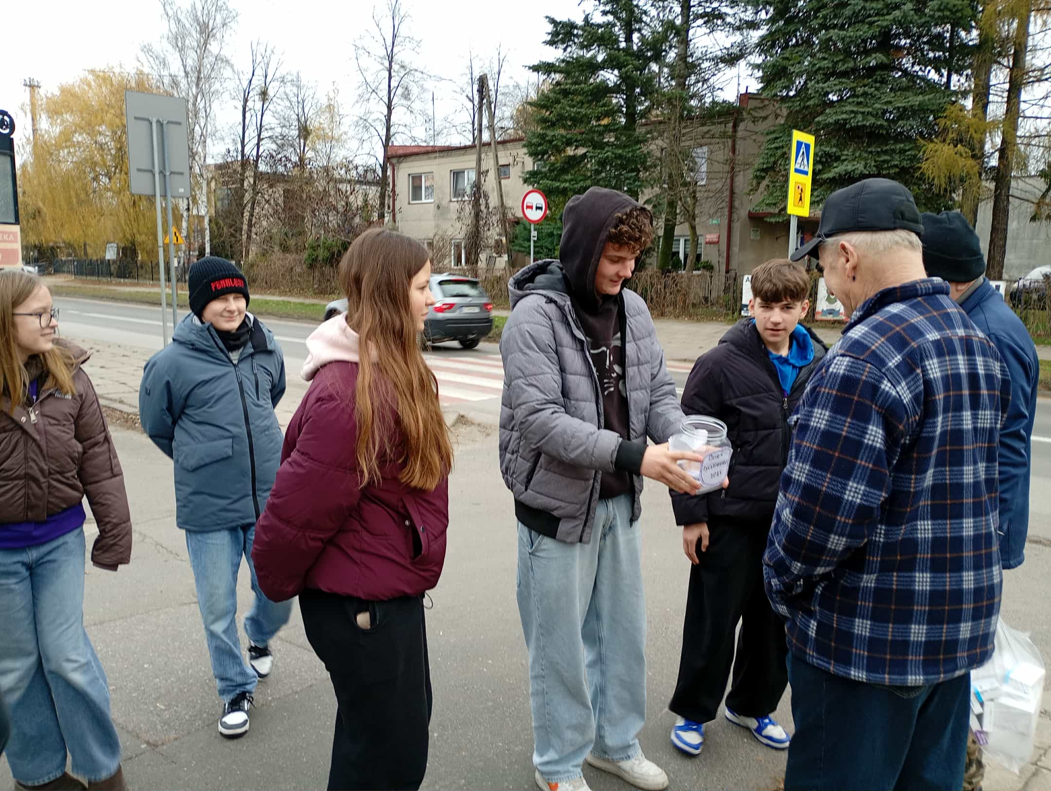 Z życzliwością i pozdrowieniami  